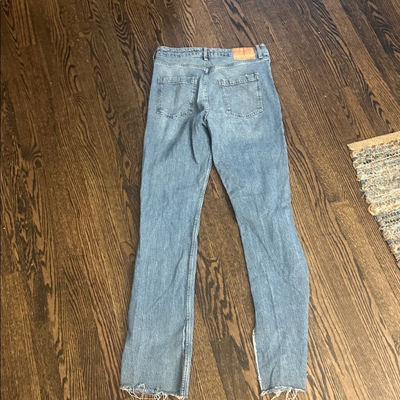 Zara Women's Distressed Blue Jeans - Picture 3 of 3